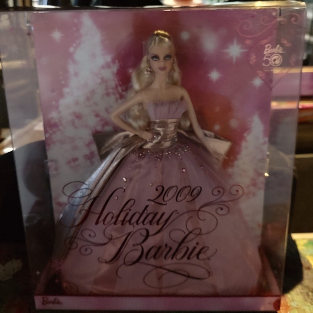 Barbie 2009 Holiday Doll - Pink Dress